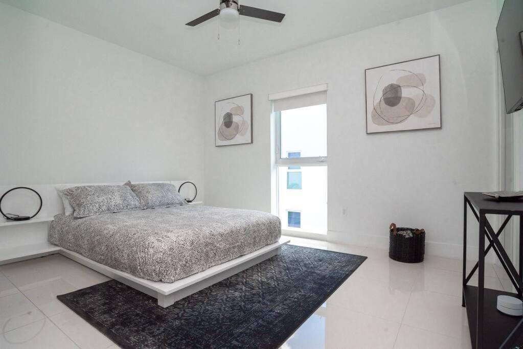 Across The Ocean Few Steps To Beach Contemporary Three Bedroom Townhouse Pompano Beach Kültér fotó