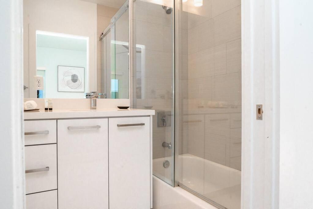 Across The Ocean Few Steps To Beach Contemporary Three Bedroom Townhouse Pompano Beach Kültér fotó