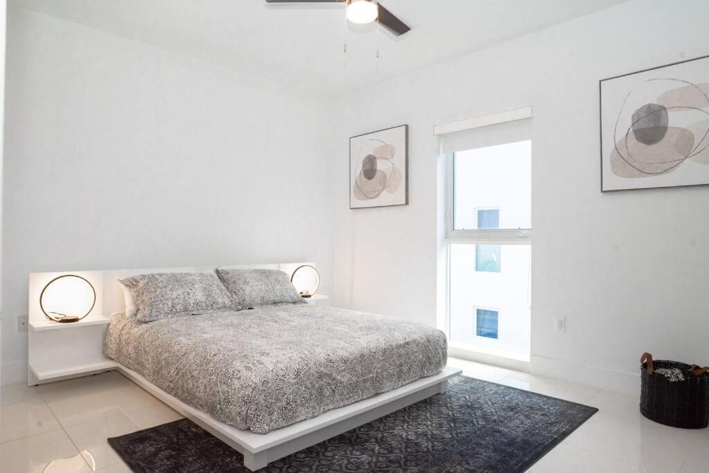 Across The Ocean Few Steps To Beach Contemporary Three Bedroom Townhouse Pompano Beach Kültér fotó