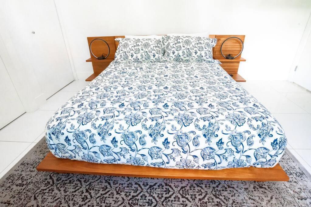 Across The Ocean Few Steps To Beach Contemporary Three Bedroom Townhouse Pompano Beach Kültér fotó