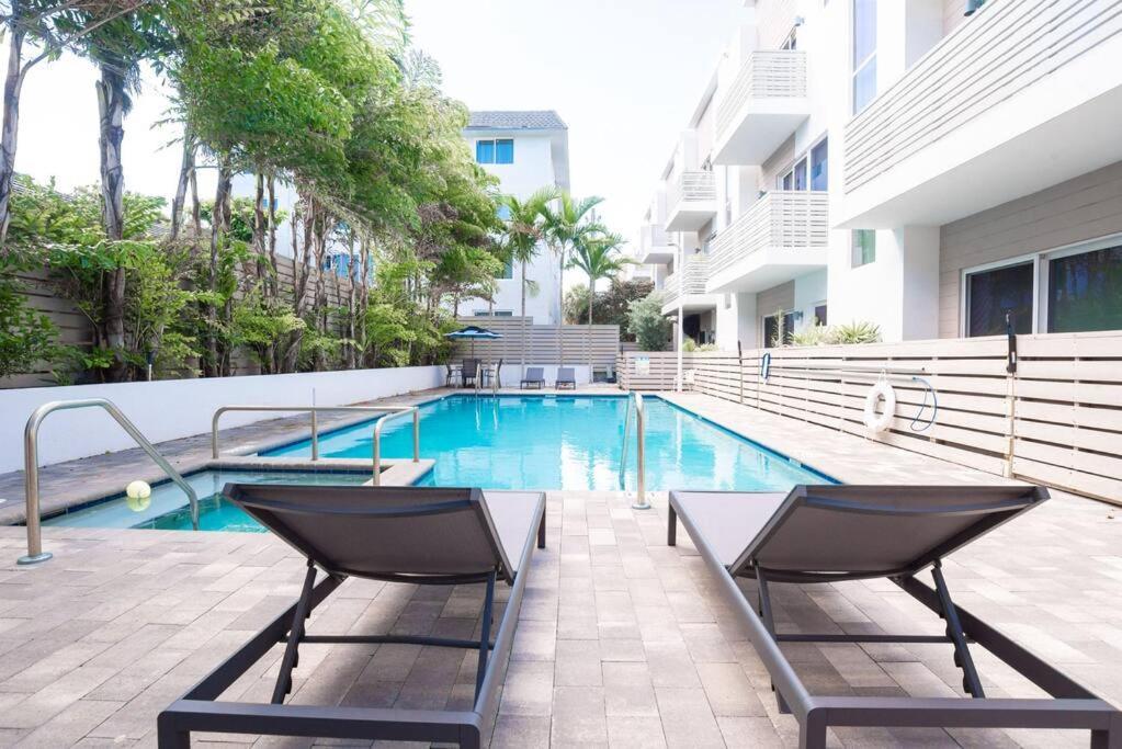 Across The Ocean Few Steps To Beach Contemporary Three Bedroom Townhouse Pompano Beach Kültér fotó