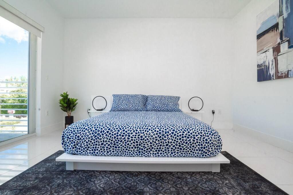 Across The Ocean Few Steps To Beach Contemporary Three Bedroom Townhouse Pompano Beach Kültér fotó
