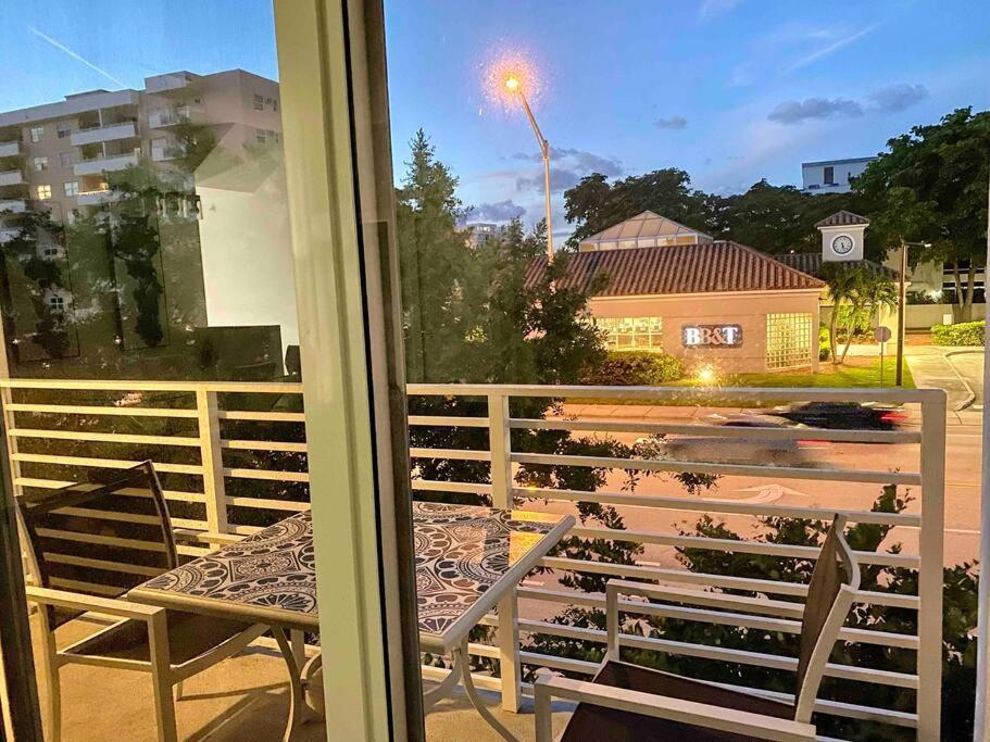 Across The Ocean Few Steps To Beach Contemporary Three Bedroom Townhouse Pompano Beach Kültér fotó